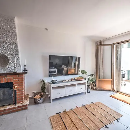 Beautiful Townhouse With Two Terraces In 别墅