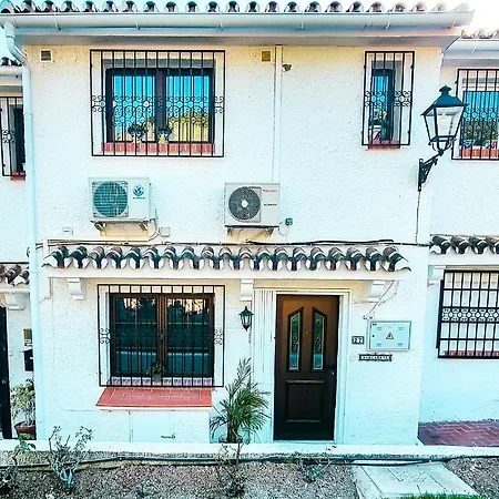 别墅 Beautiful Townhouse With Two Terraces In 内尔哈